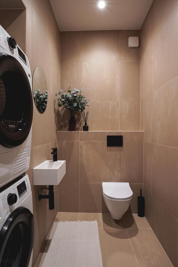 Cozy Apartment In The Quiet Center Of ريغا المظهر الخارجي الصورة