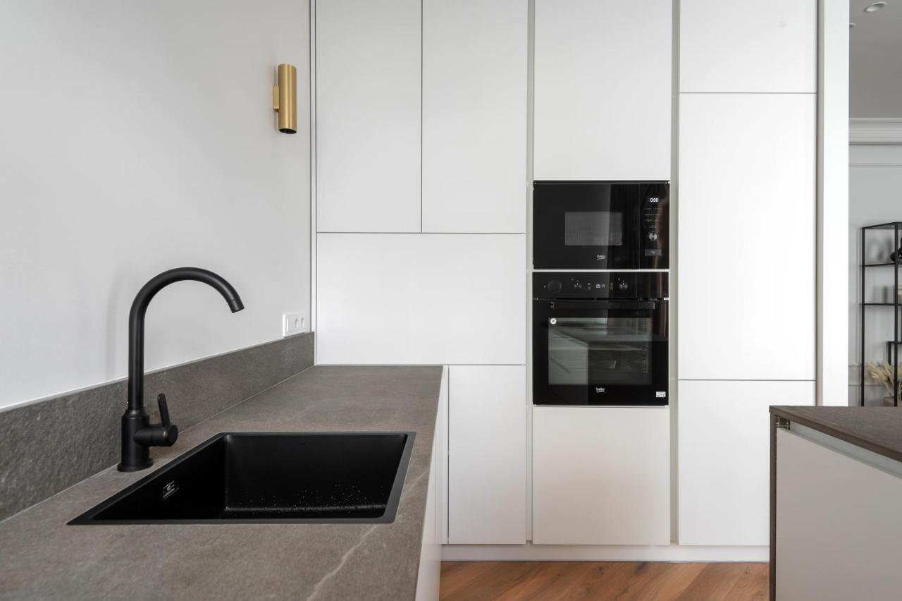 Cozy Apartment In The Quiet Center Of ريغا المظهر الخارجي الصورة